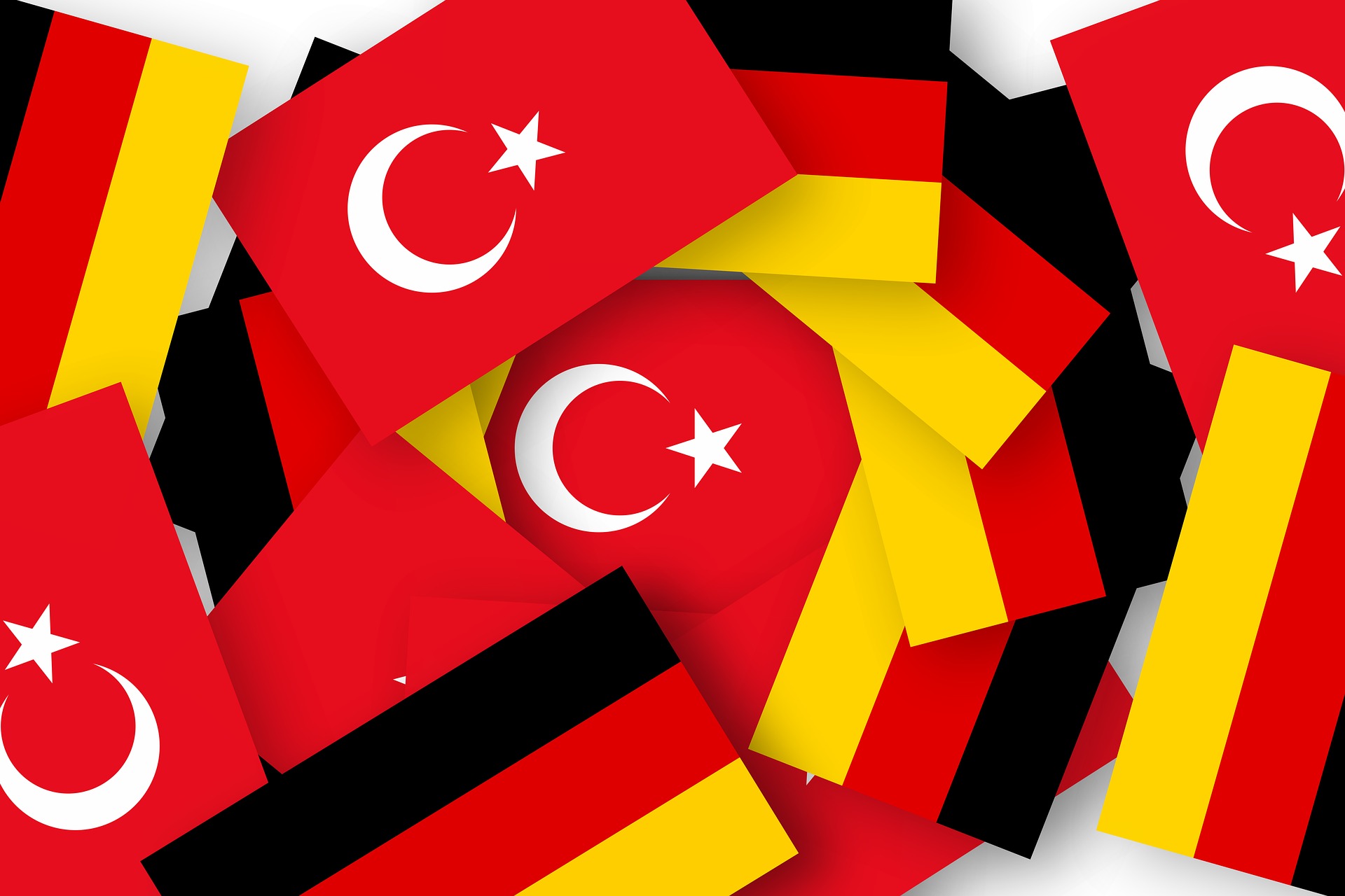 Mehrere Türkei und Deutschlandflaggen