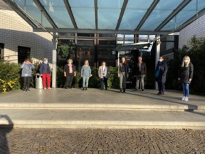 Gruppenfoto von Teilnehmenden des Kurses für Nachbarschaftshilfe