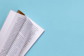 Aufgeblättertes Buch