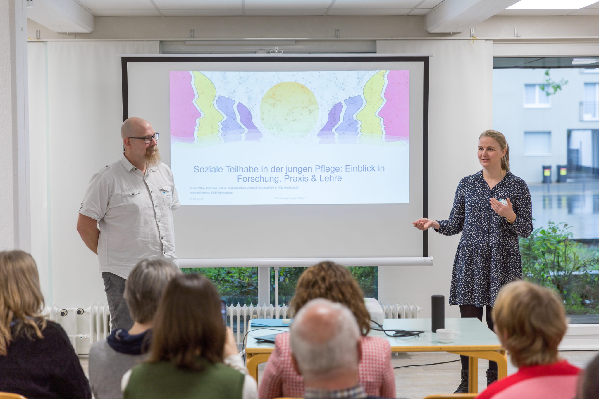 Frank Zittlau (Diakonie Ruhr/ FOM) und Yvonne Behrens (FOM)