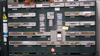 Ein großer Briefkasten